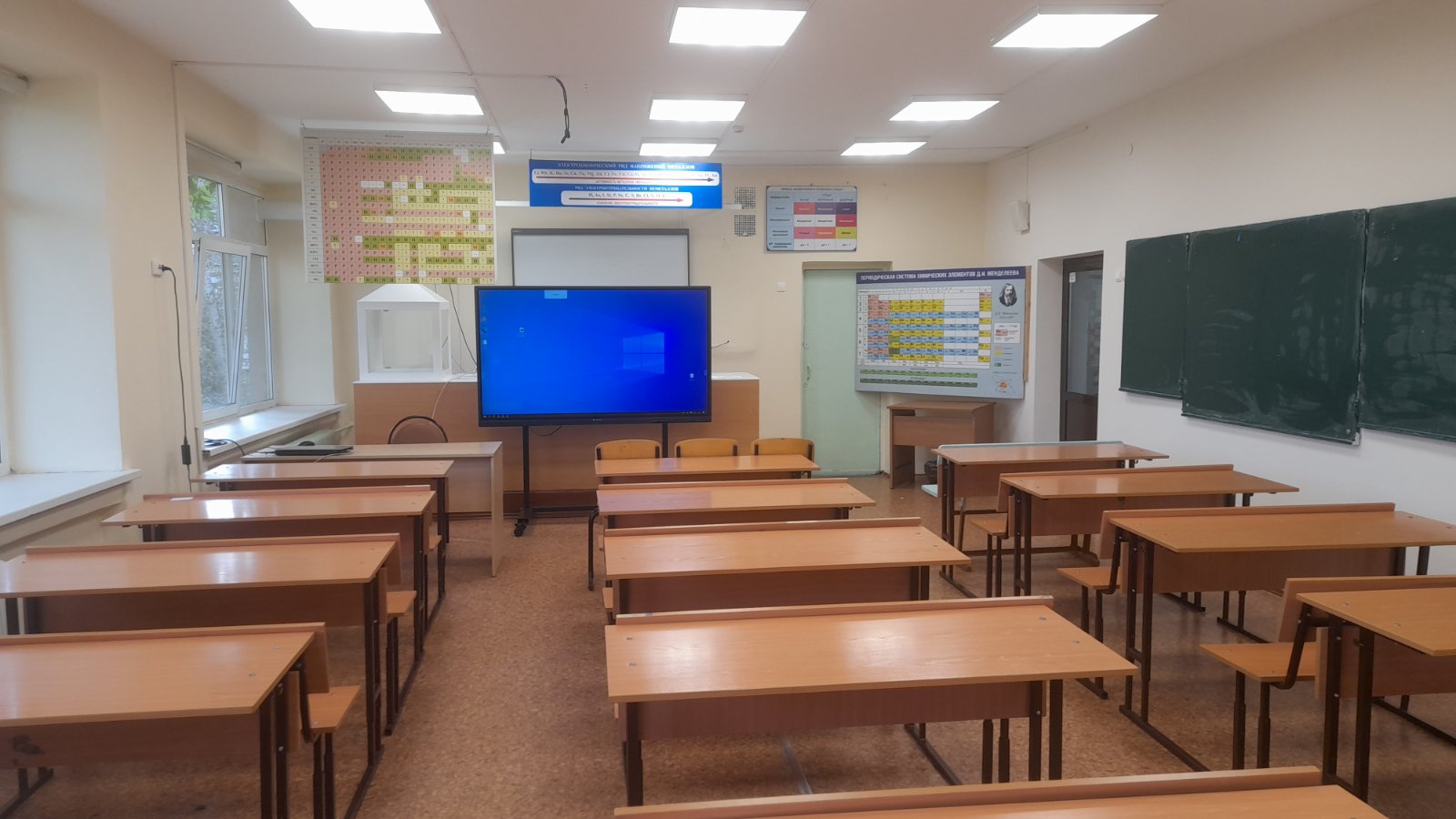 Кабинет 18 Кабинет 18.