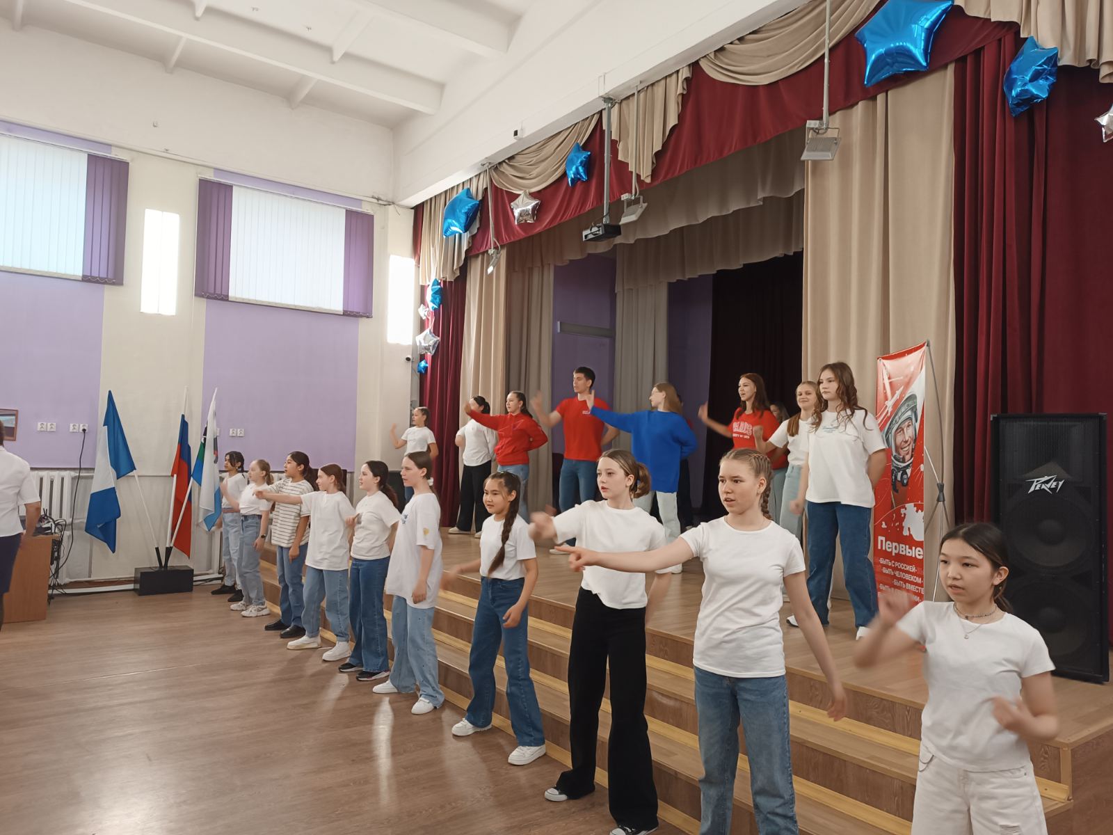 С Днём космонавтики! Будьте Первыми! .